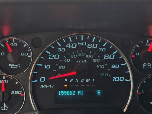 Used 2020 Chevrolet Express 2500 w/ Driver Convenience Package RWD image 21