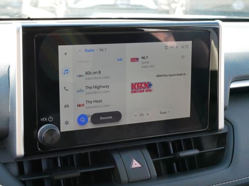 Used 2024 Toyota RAV4 XLE image 22