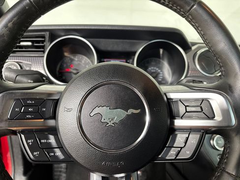 Used 2019 Ford Mustang GT Premium w/ GT Performance Package RWD image 14