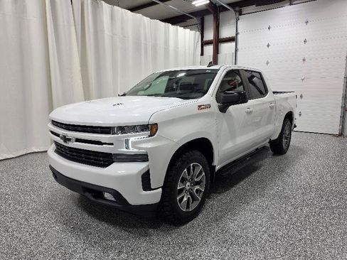 Used 2022 Chevrolet Silverado 1500 RST AWD/4WD image 3