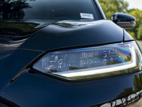 Used 2025 Honda HR-V Sport image 11