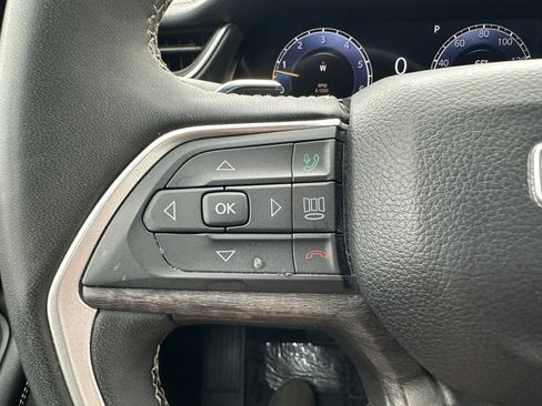 Certified 2024 Jeep Grand Cherokee L Limited w/ Luxury Tech Group II image 30