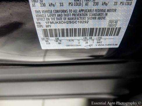 Used 2025 Ford Explorer Active image 33