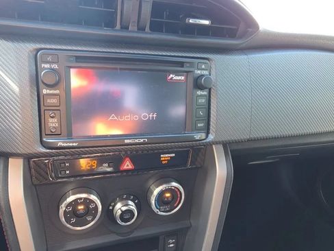Used 2015 Scion FR-S RWD image 37