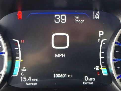 Used 2017 Chrysler Pacifica Limited FWD image 28