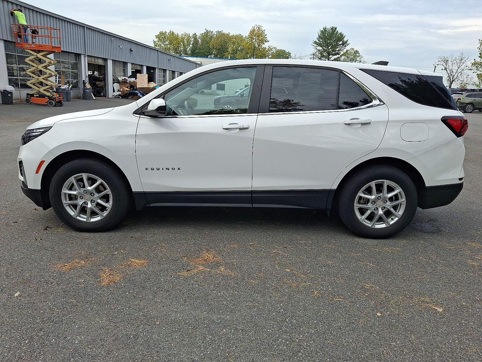 Certified 2024 Chevrolet Equinox LT AWD/4WD image 4