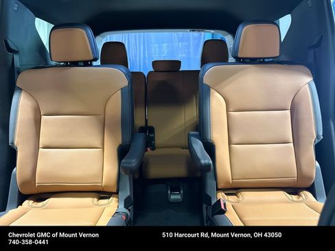 New 2027 Chevrolet Traverse Z71 w/ Driver Confidence Package AWD/4WD image 38