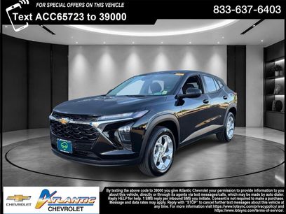 Used 2024 Chevrolet Trax LS w/ LS Convenience Package