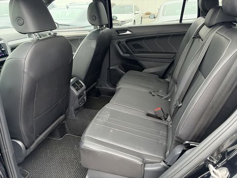 Certified 2024 Volkswagen Tiguan SE R-Line image 12