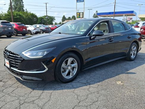 Used 2023 Hyundai Sonata SE FWD image 3