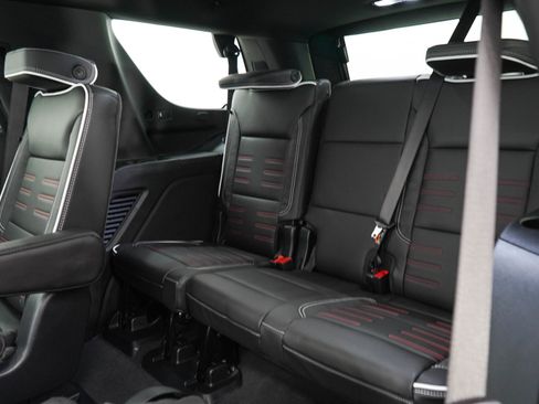 Used 2025 GMC Yukon AT4 Ultimate AWD/4WD image 15