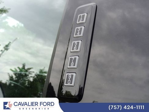 Used 2024 Ford F250 XLT w/ FX4 Off-Road Package AWD/4WD image 18