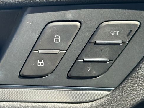 Used 2025 Audi Q5 2.0T Premium image 26