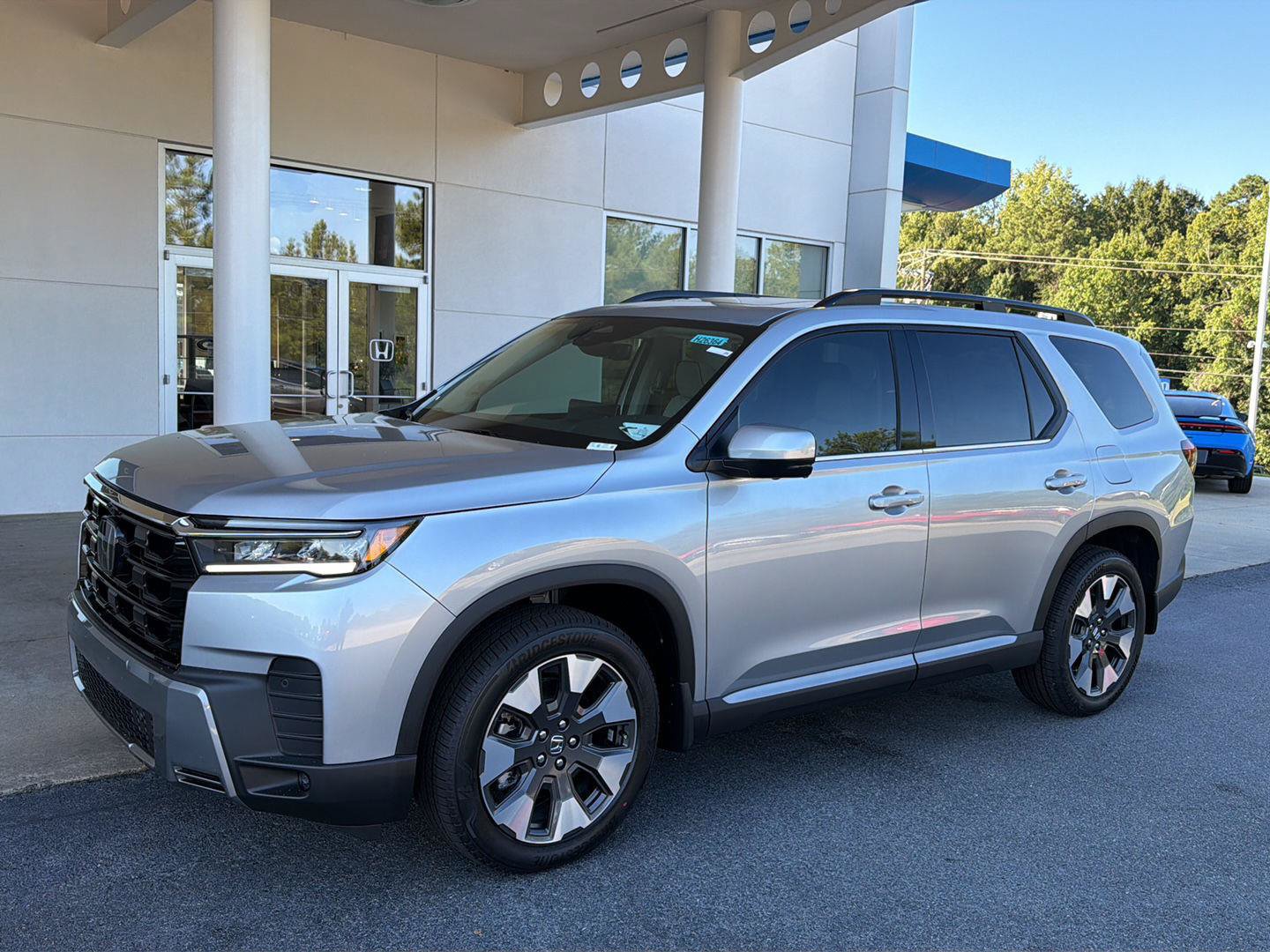 New 2026 Honda Pilot Elite image 2