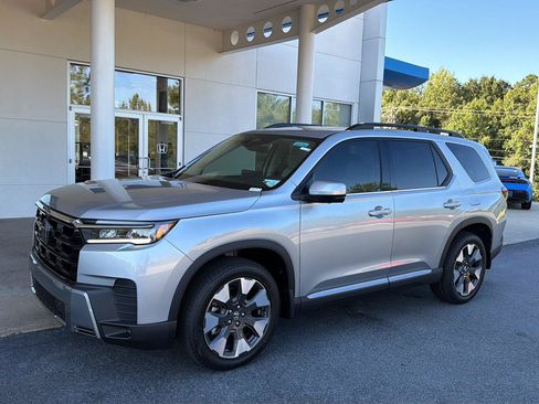 New 2026 Honda Pilot Elite image 2