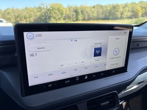 New 2025 Ford Maverick XL w/ Equipment Group 101A image 47