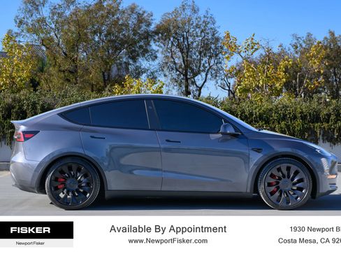 Used 2023 Tesla Model Y Performance AWD/4WD image 8