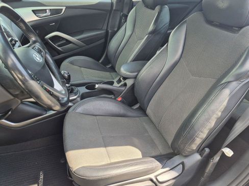 Used 2014 Hyundai Veloster w/ Style Package 02 FWD image 27
