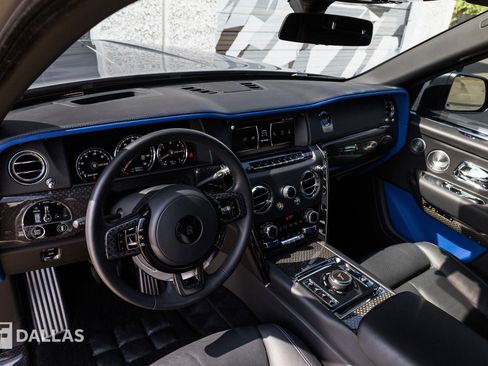 Used 2022 Rolls-Royce Cullinan Black Badge w/ Dark Exterior Package AWD/4WD image 25