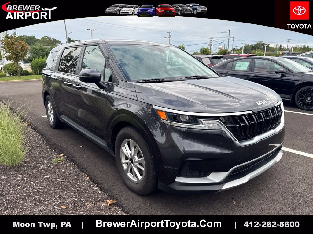 Used 2022 Kia Carnival LX FWD image 1