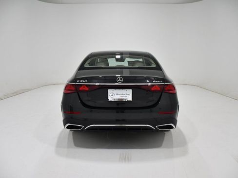 New 2026 Mercedes-Benz E 350 4MATIC Sedan image 4