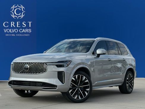 Certified 2025 Volvo XC90 B6 Plus image 1
