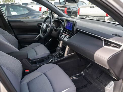 Used 2025 Toyota Corolla Cross AWD Hybrid image 15