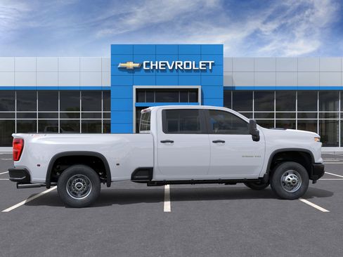 New 2026 Chevrolet Silverado 3500 W/T image 5
