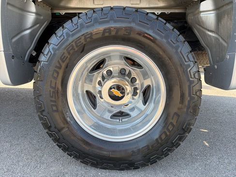 Used 2023 Chevrolet Silverado 3500 High Country AWD/4WD image 13