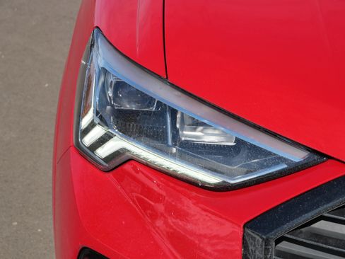 Used 2023 Audi Q3 2.0T Premium Plus w/ Premium Plus Package image 16