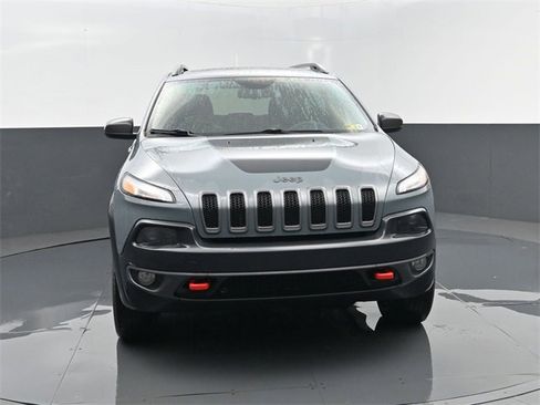 Used 2015 Jeep Cherokee Trailhawk w/ Comfort/Convenience Group image 26