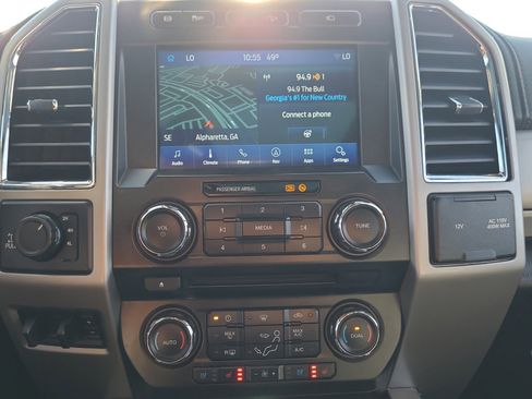 Used 2018 Ford F250 Lariat w/ Lariat Ultimate Package image 18