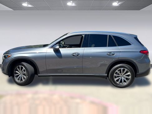 Used 2023 Mercedes-Benz GLC 300 4MATIC image 2