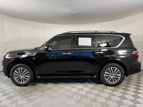 Used 2022 Nissan Armada SV w/ SV Appearance Package image 3