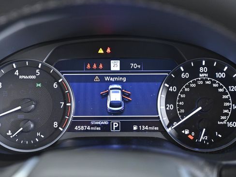 Used 2023 INFINITI QX55 Essential AWD/4WD image 11