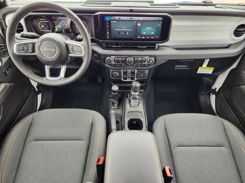New 2026 Jeep Wrangler Unlimited Sahara AWD/4WD image 23