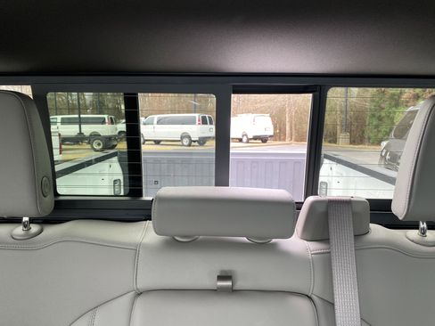 Used 2024 Chevrolet Silverado 1500 LTZ w/ Technology Package image 35