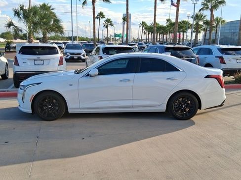 Used 2023 Cadillac CT4 Luxury image 3