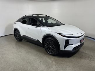 New 2026 Toyota C-HR AWD/4WD 360° Tour