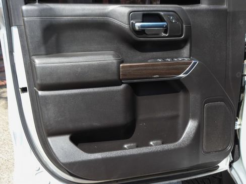 Used 2021 Chevrolet Silverado 1500 LT w/ LPO, Liner Protection Package RWD image 15