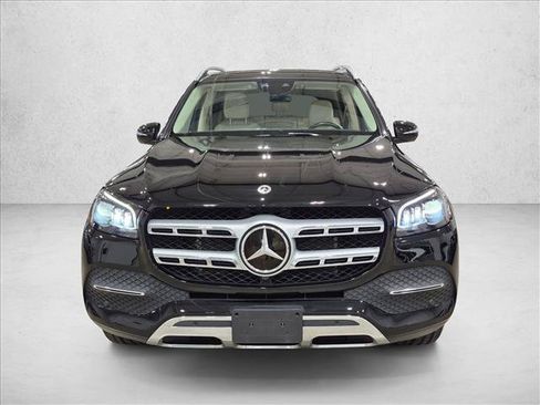 Used 2023 Mercedes-Benz GLS 450 4MATIC image 2