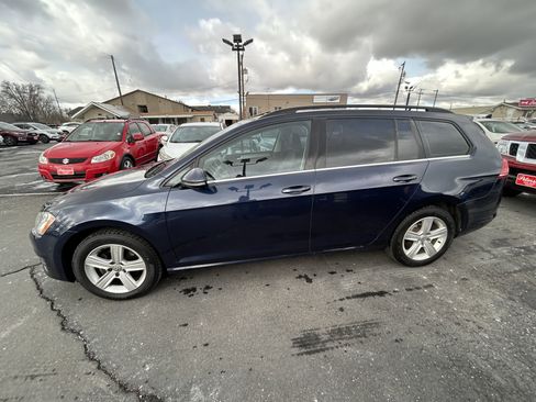 Used 2015 Volkswagen Golf TDI S image 4