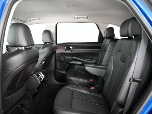 Used 2021 Kia Sorento EX FWD image 41