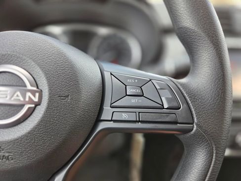 Used 2025 Nissan Versa S FWD image 19