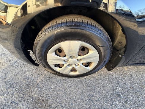 Used 2018 Kia Forte LX image 25