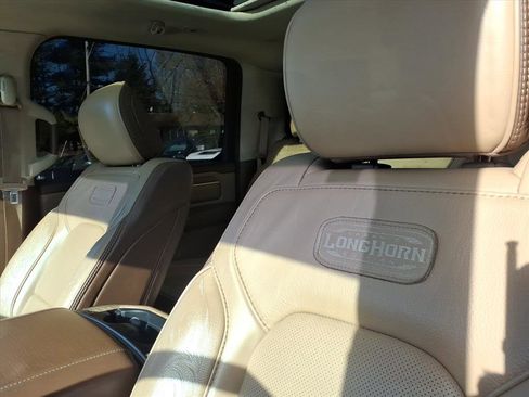 Used 2019 RAM 1500 Limited image 27