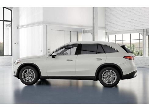 Certified 2023 Mercedes-Benz GLC 300 4MATIC image 33