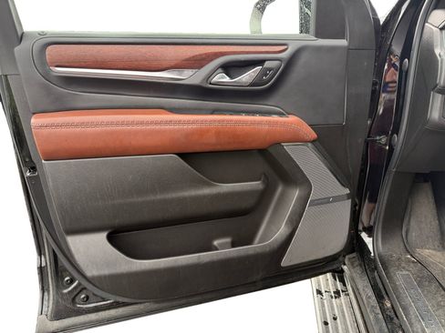 Used 2023 GMC Yukon XL Denali Ultimate AWD/4WD image 26
