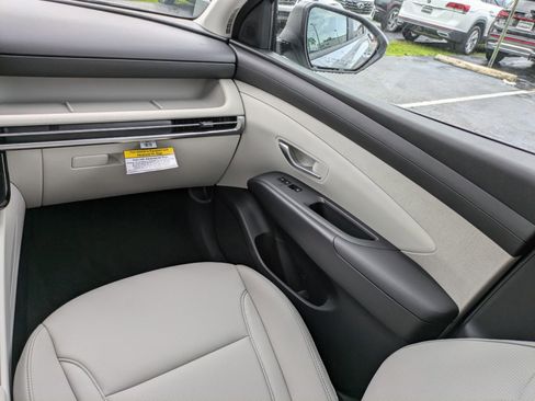 Certified 2025 Hyundai Tucson SEL image 19