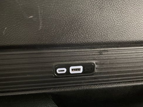 Used 2024 Jeep Wagoneer Series II w/ Flexible Seating Group image 34